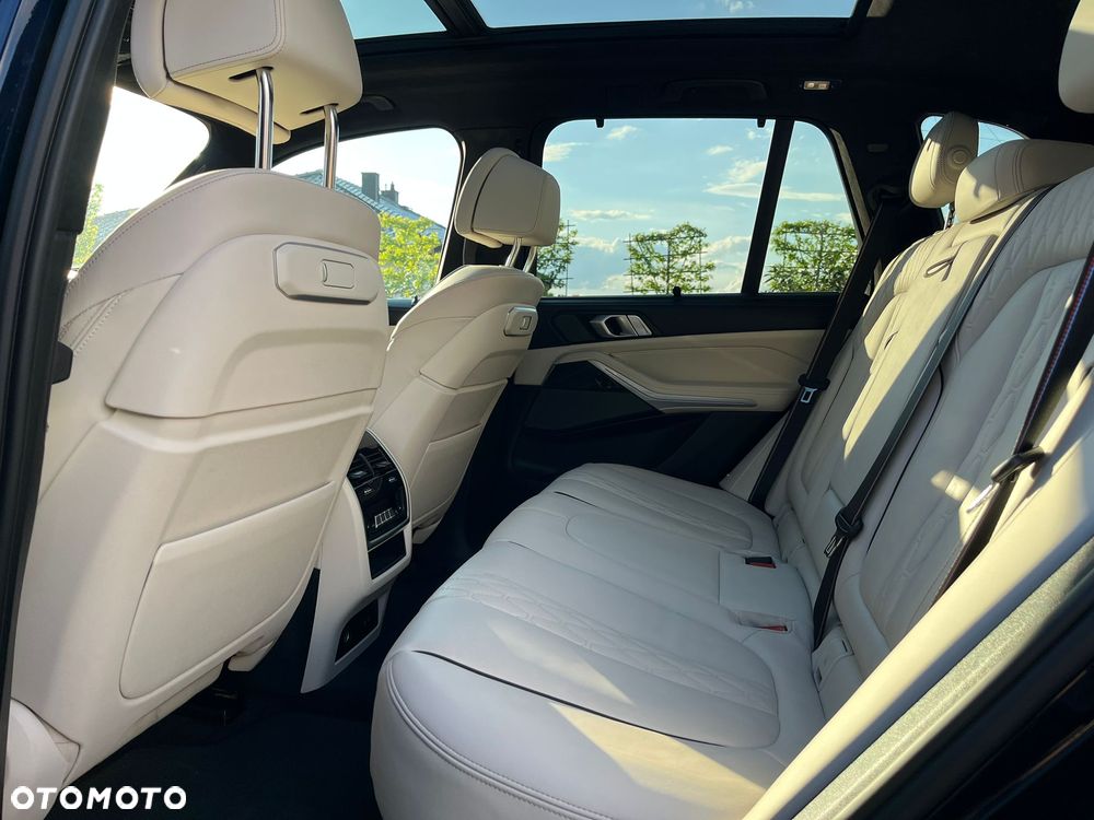 BMW X5 M M60i mHEV sport - 13