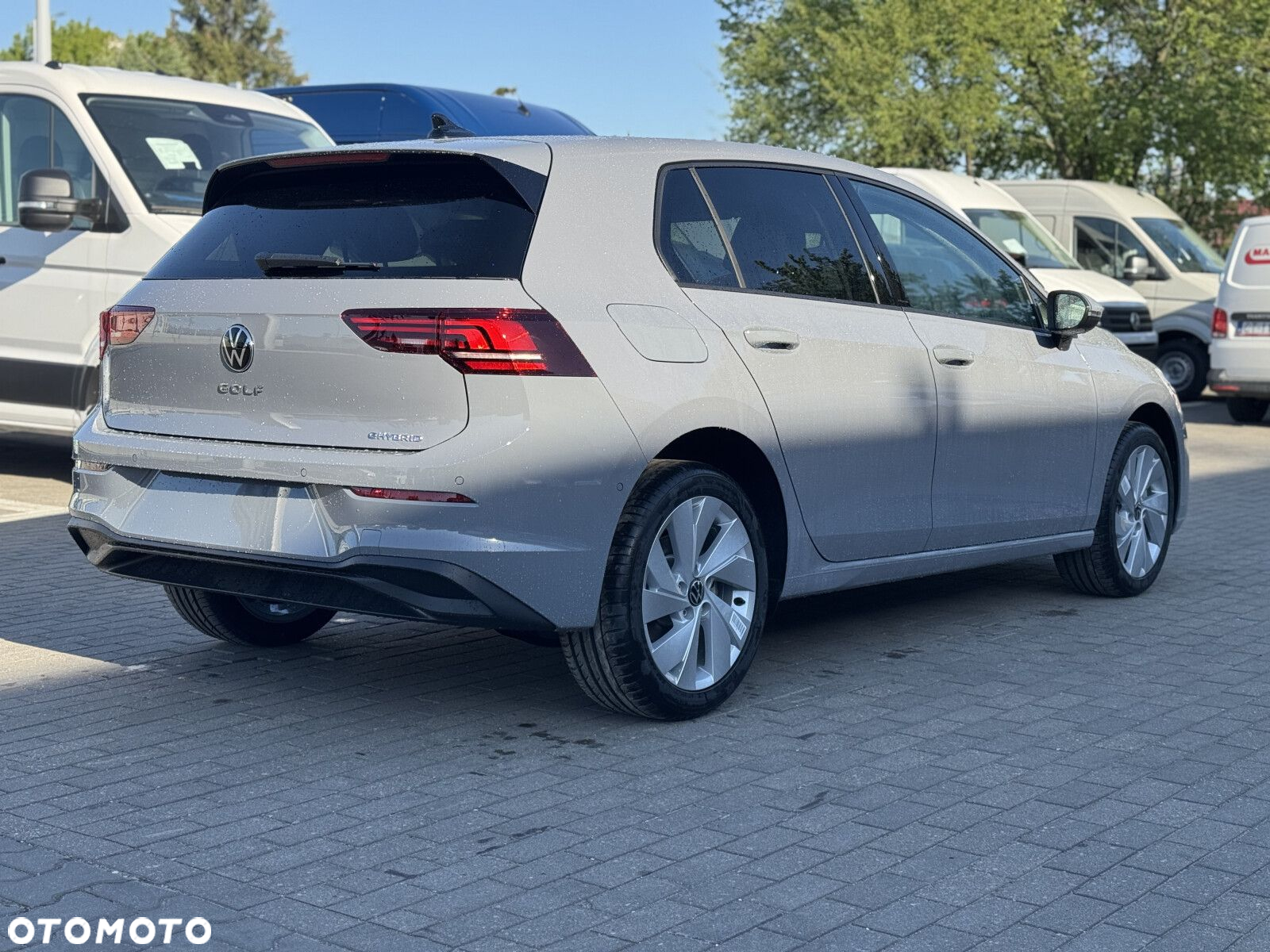 Volkswagen Golf - 22