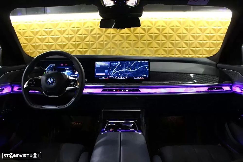 BMW i7 eDrive50 - 13