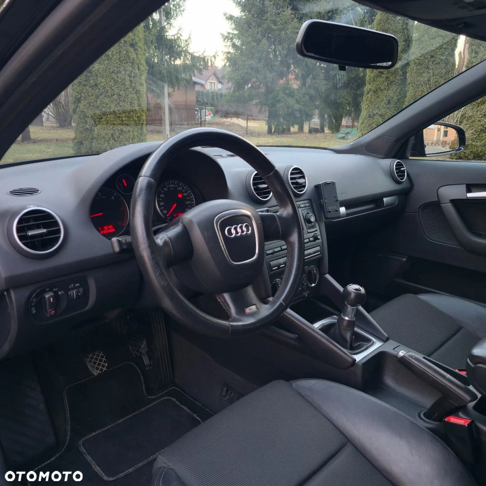 Audi A3 Sportback 2.0 TDI DPF S line Sportpaket - 25