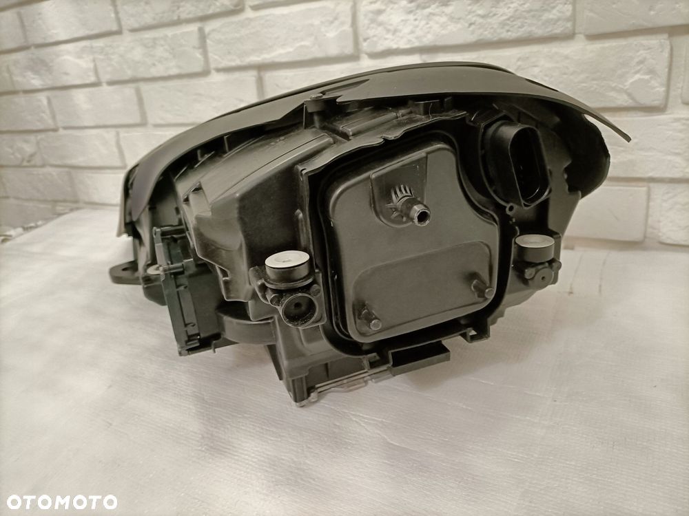 porsche macan prawy full led 95b941010 - 12