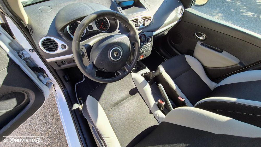 Renault Clio Break 1.5 dCi Dynamique S - 6