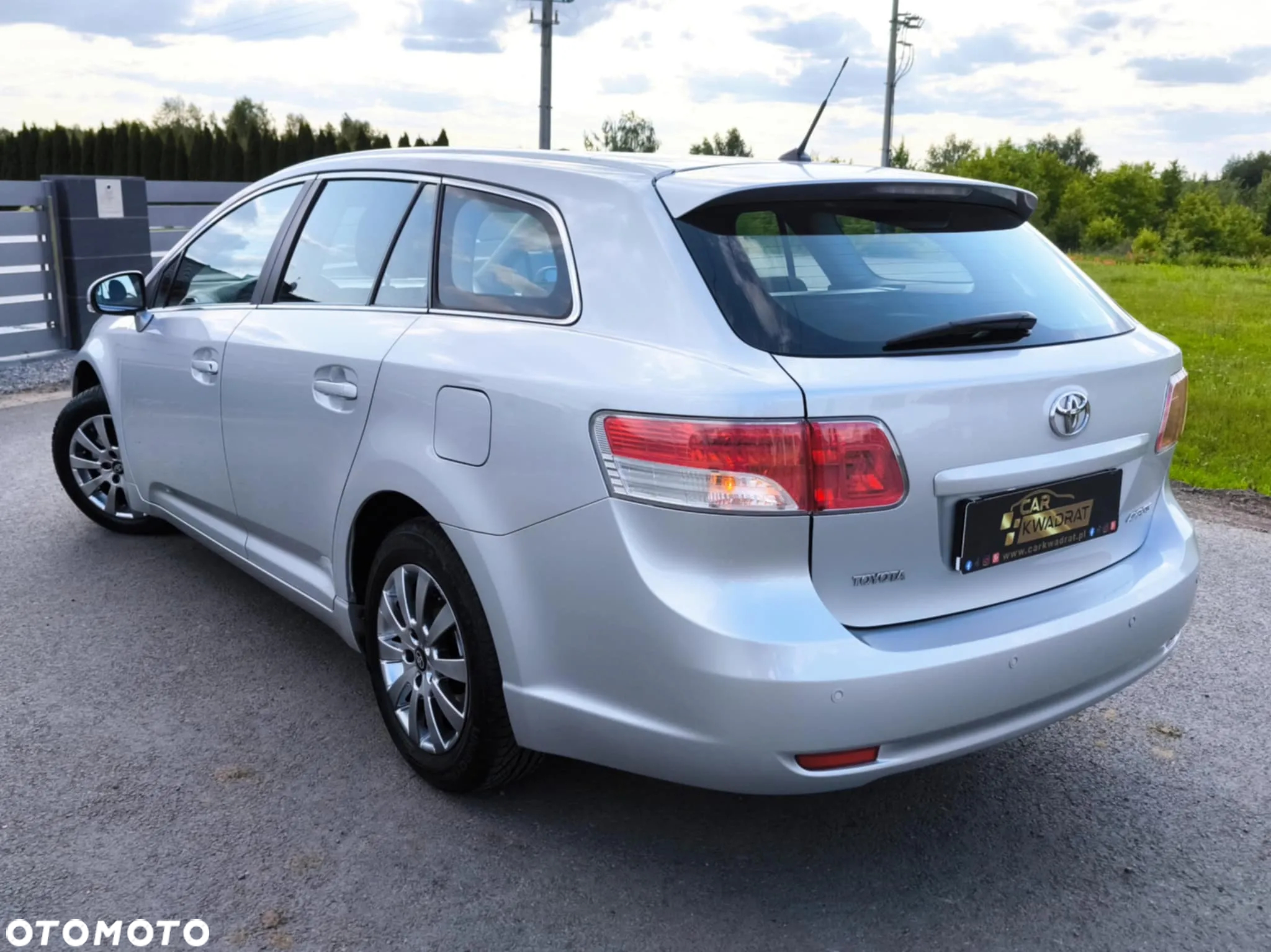 Toyota Avensis Combi 1.6 - 7