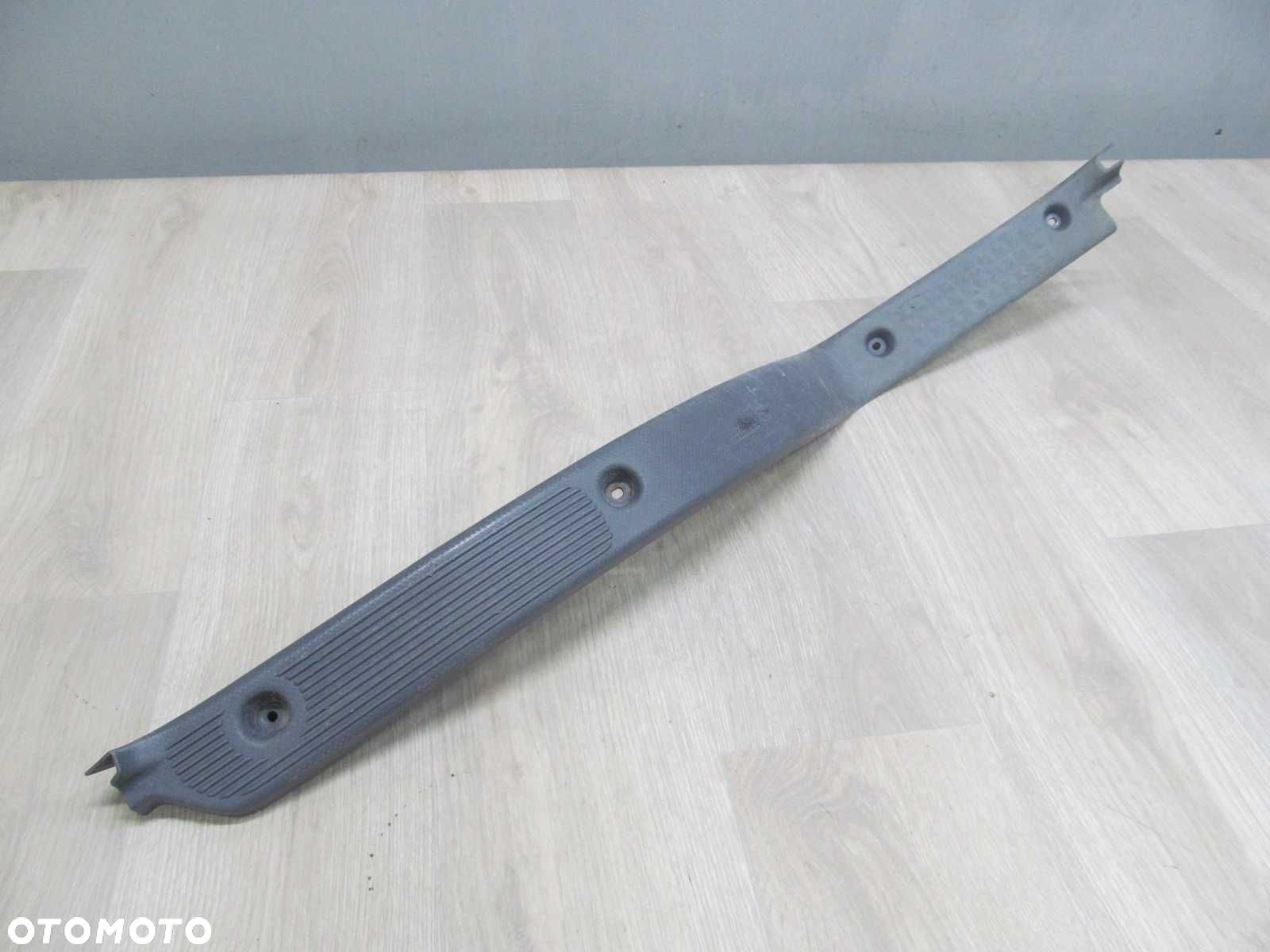 ISUZU N35 N NPR L GRAFTER LISTWA PROGOWA OSLONA LEWA 07-18 - 2