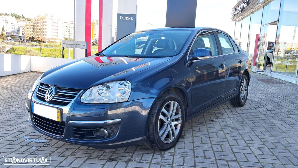 VW Jetta 1.9 TDi Confortline - 1