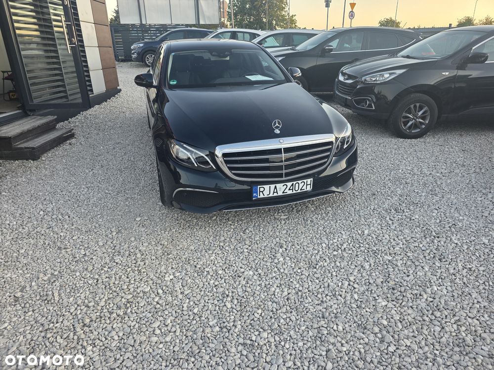 Mercedes-Benz Klasa E 200 9G-TRONIC - 4