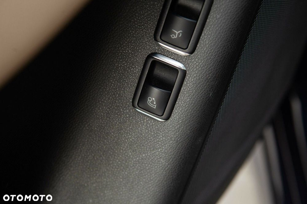 Mercedes-Benz GLE 350 d 4-Matic - 34