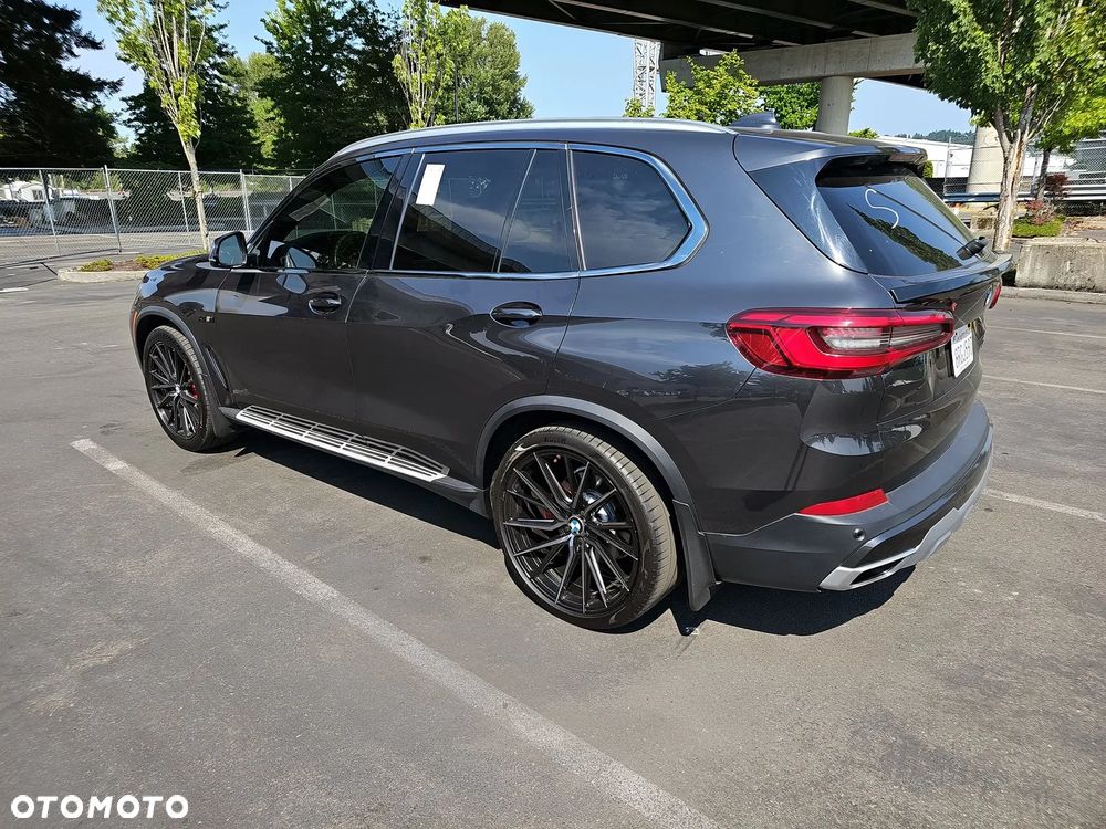 BMW X5 xDrive40i - 4
