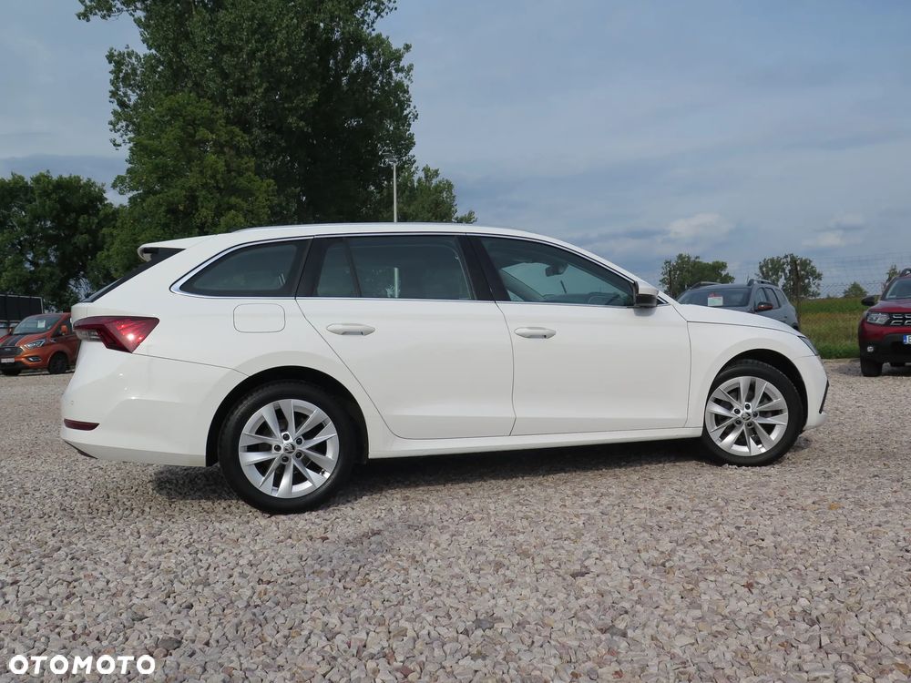 Skoda Octavia 2.0 TDI SCR Style DSG - 10