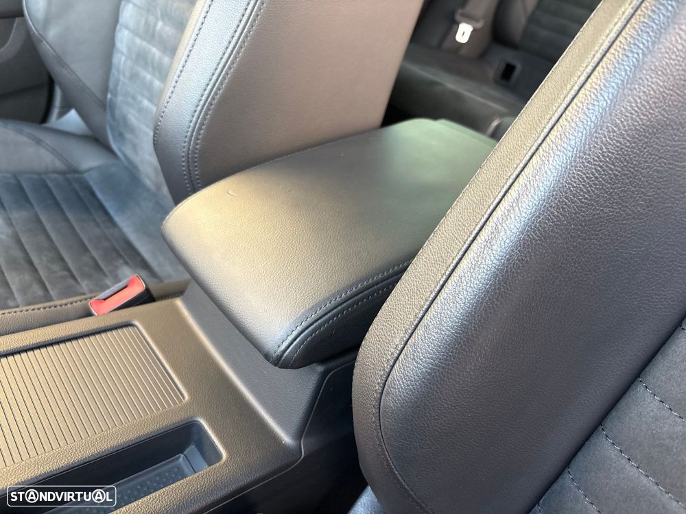 VW Passat Variant 2.0 TDi Highline DSG - 10