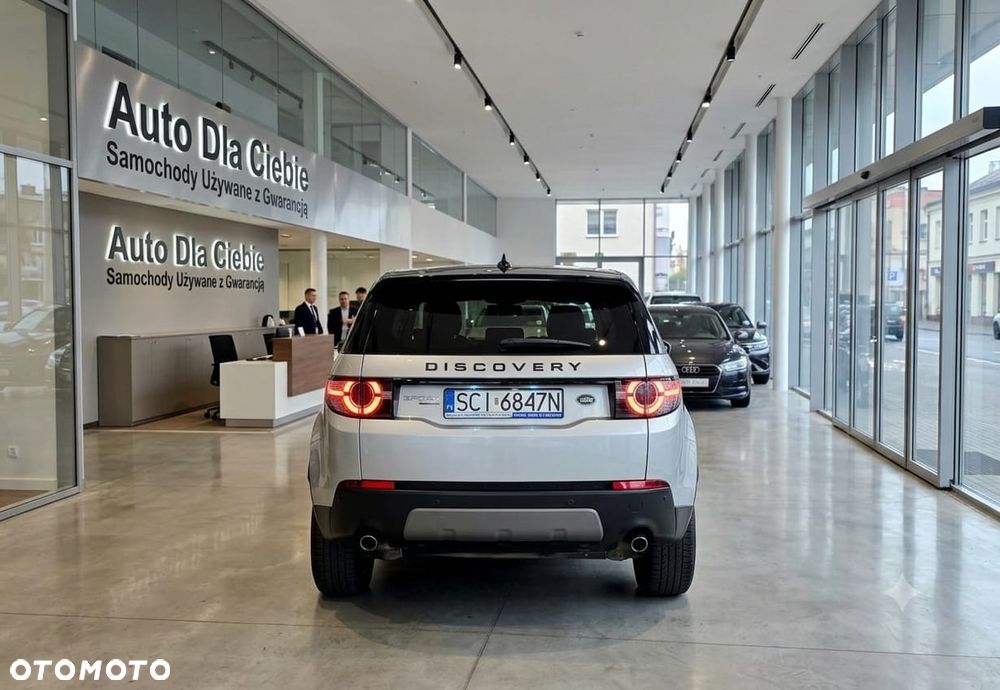 Land Rover Discovery Sport - 8