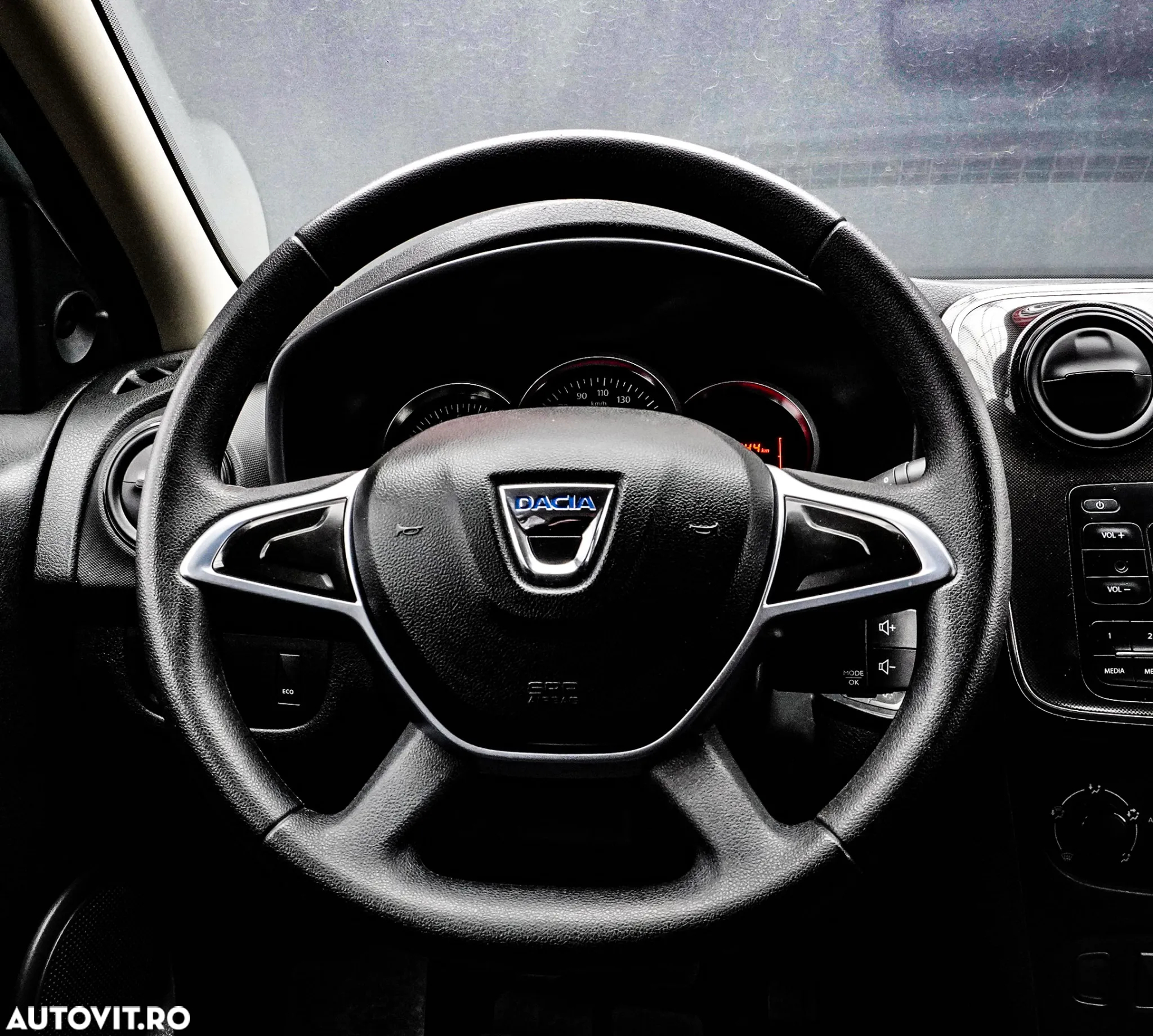 Dacia Logan 1.5 DCI Laureate - 18