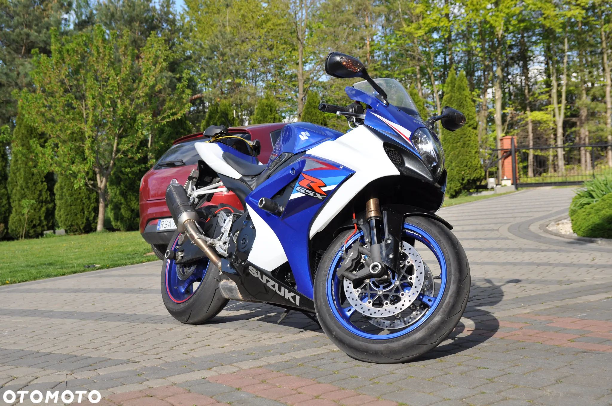 Suzuki GSX-R - 1