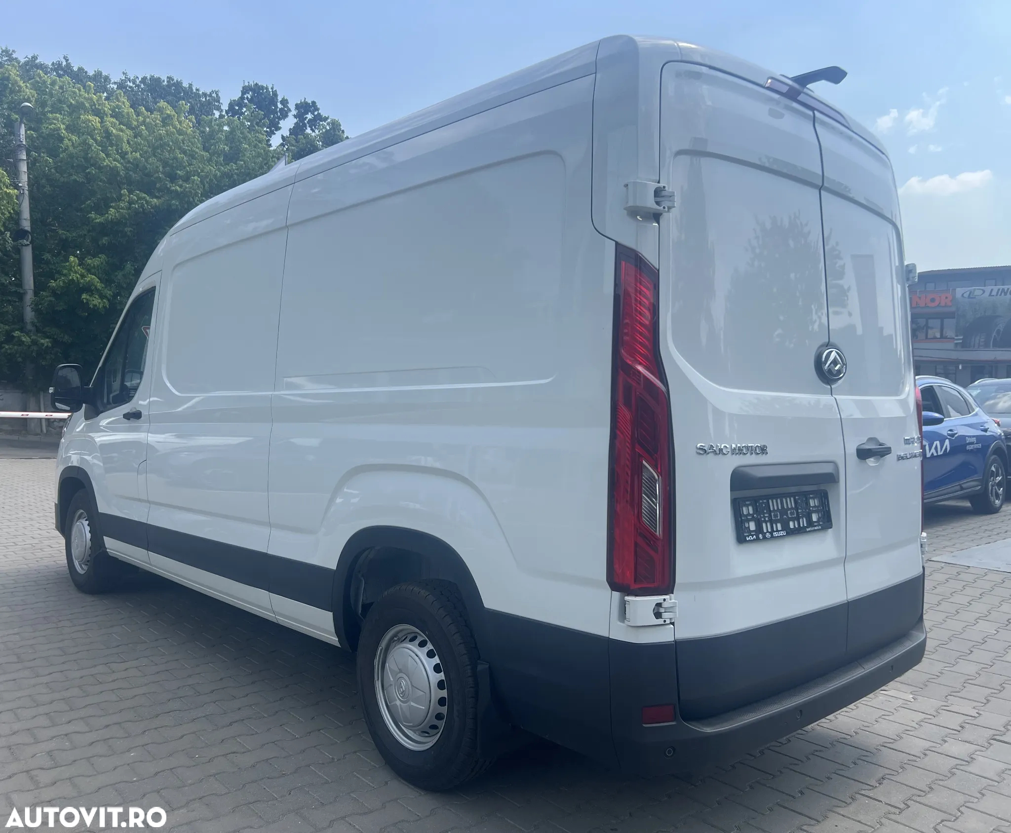 Maxus Deliver 9 - 7
