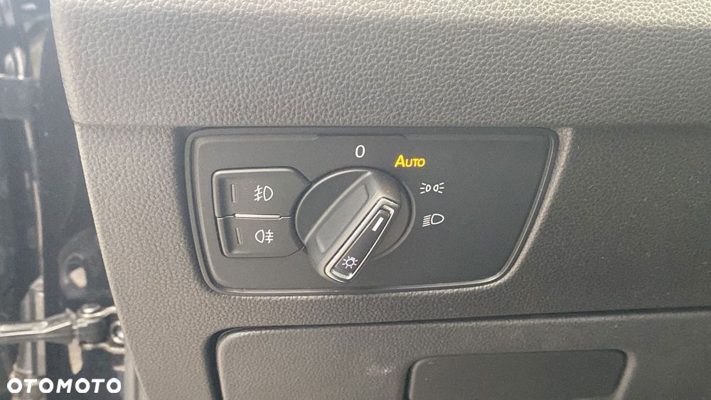 Volkswagen Passat - 24