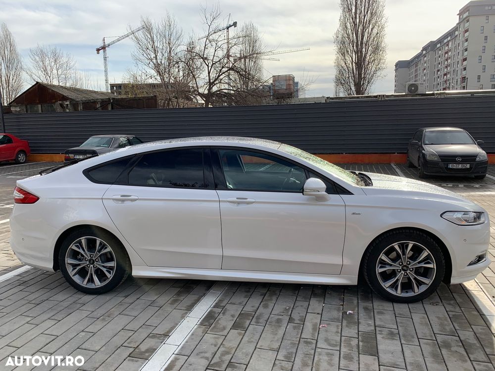 Ford Mondeo 2.0 TDCi Powershift ST Line High - 4