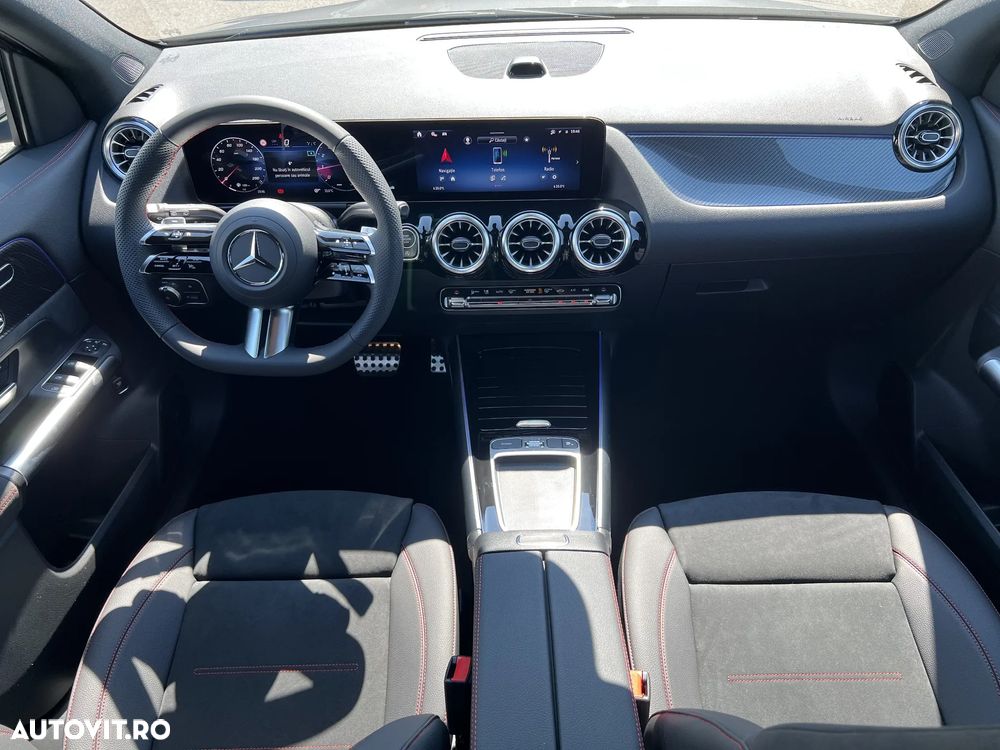 Mercedes-Benz GLA 220 4MATIC MHEV - 16