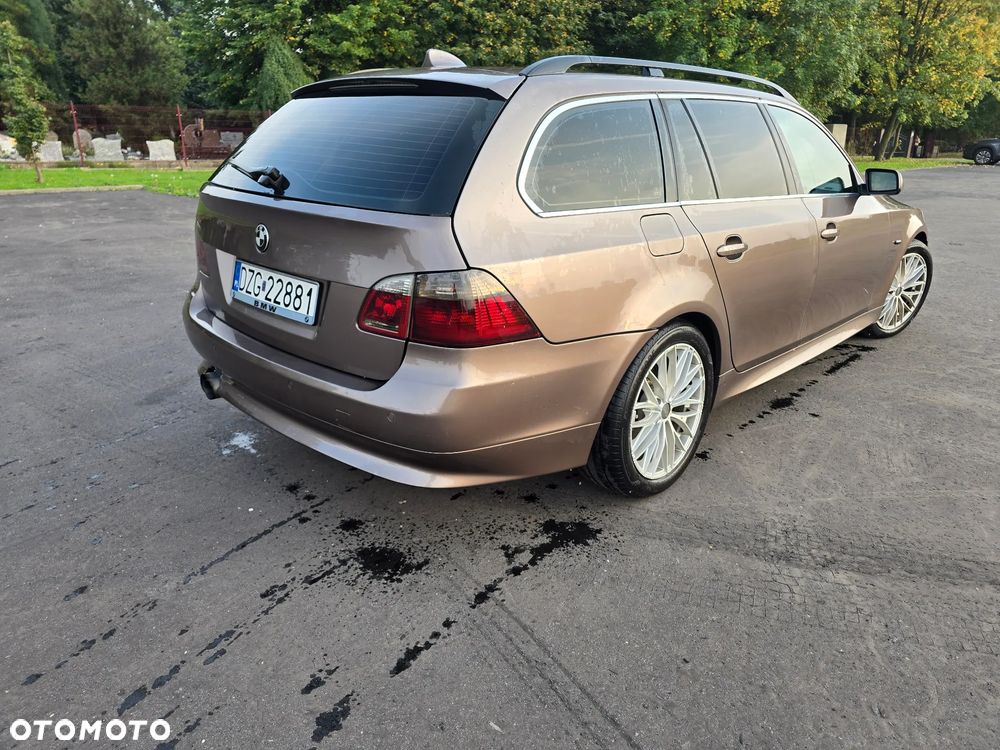BMW Seria 5 525d - 9