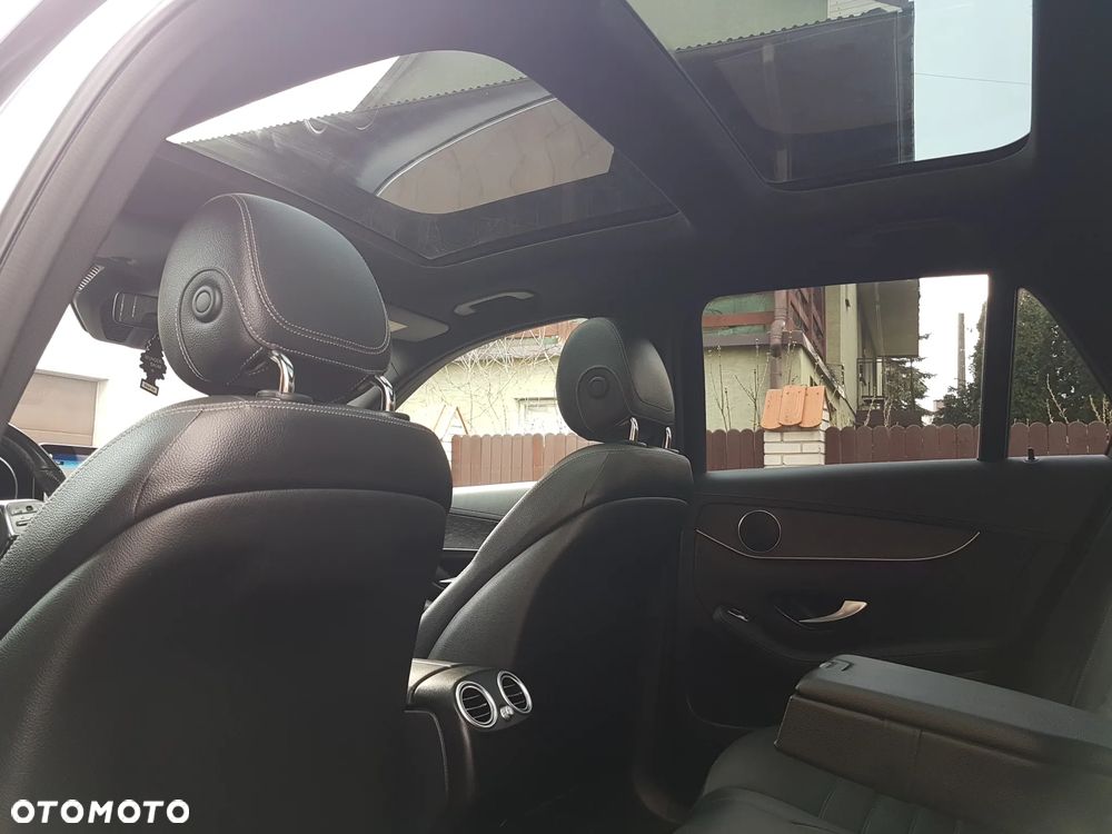 Mercedes-Benz GLC 200 4Matic 9G-TRONIC AMG Line - 17