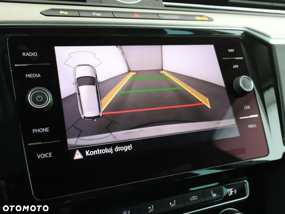 Volkswagen Passat Variant 1.5 TSI OPF DSG Highline - 25