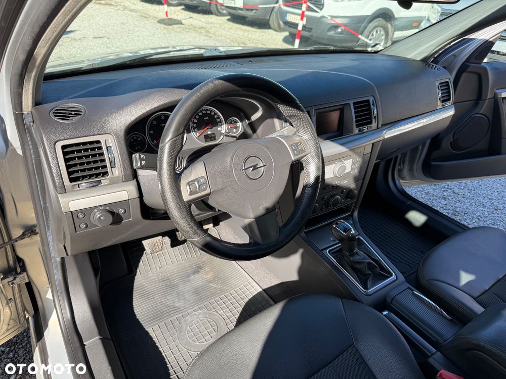 Opel Vectra 1.9 CDTI Cosmo - 10