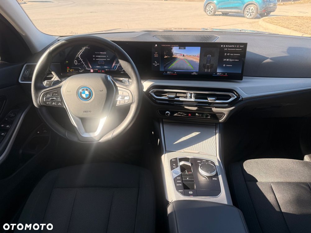 BMW Seria 3 330e xDrive M Sport sport - 10