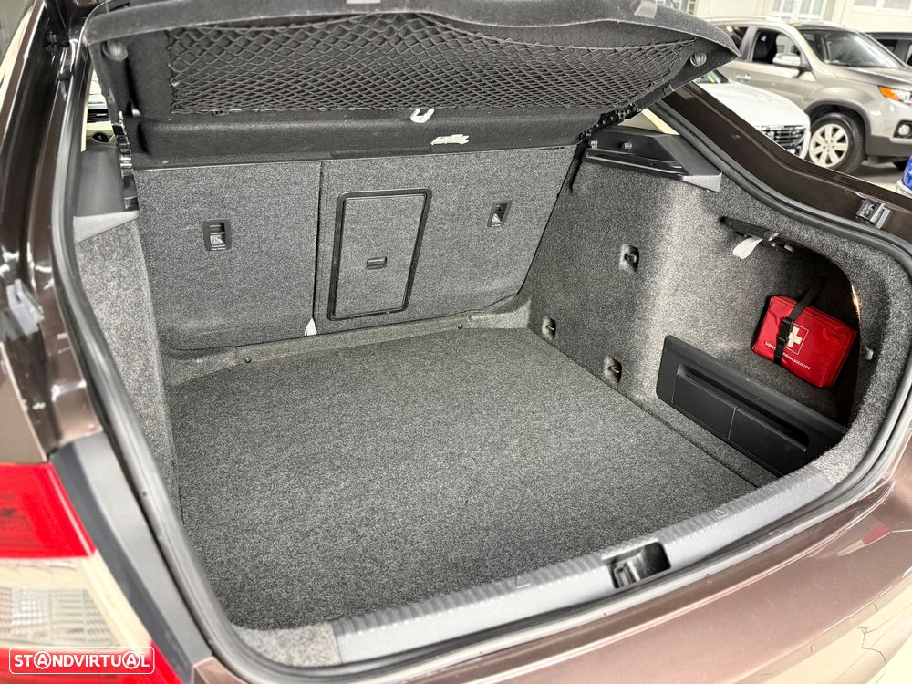 Skoda Octavia 1.6 TDI Sportline - 19