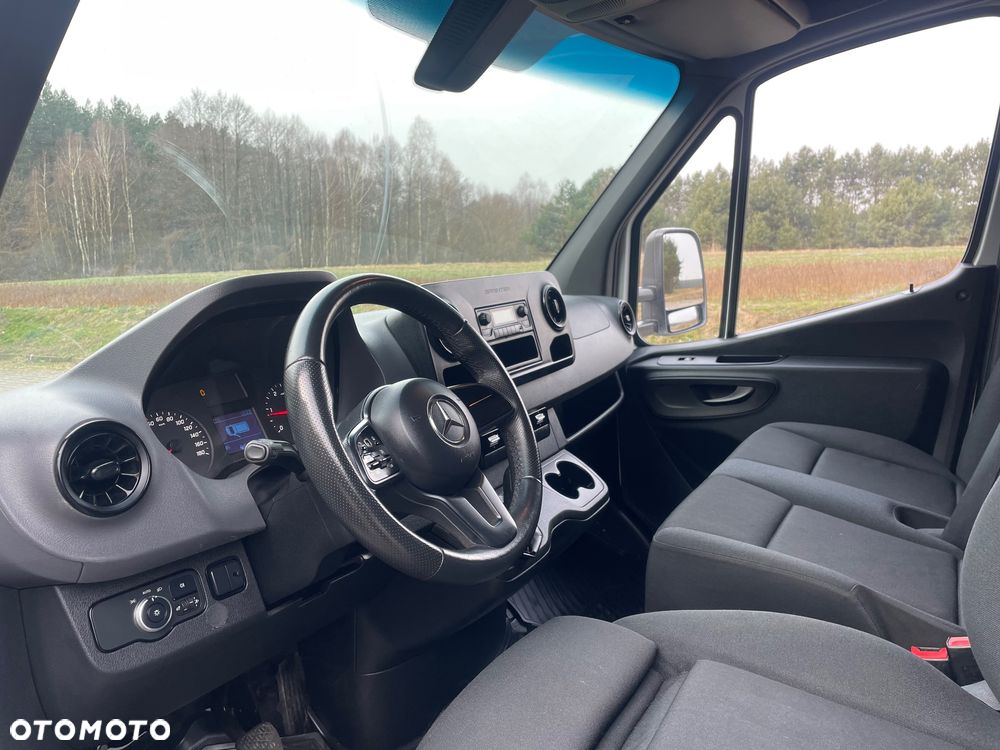 Mercedes-Benz Sprinter - 3