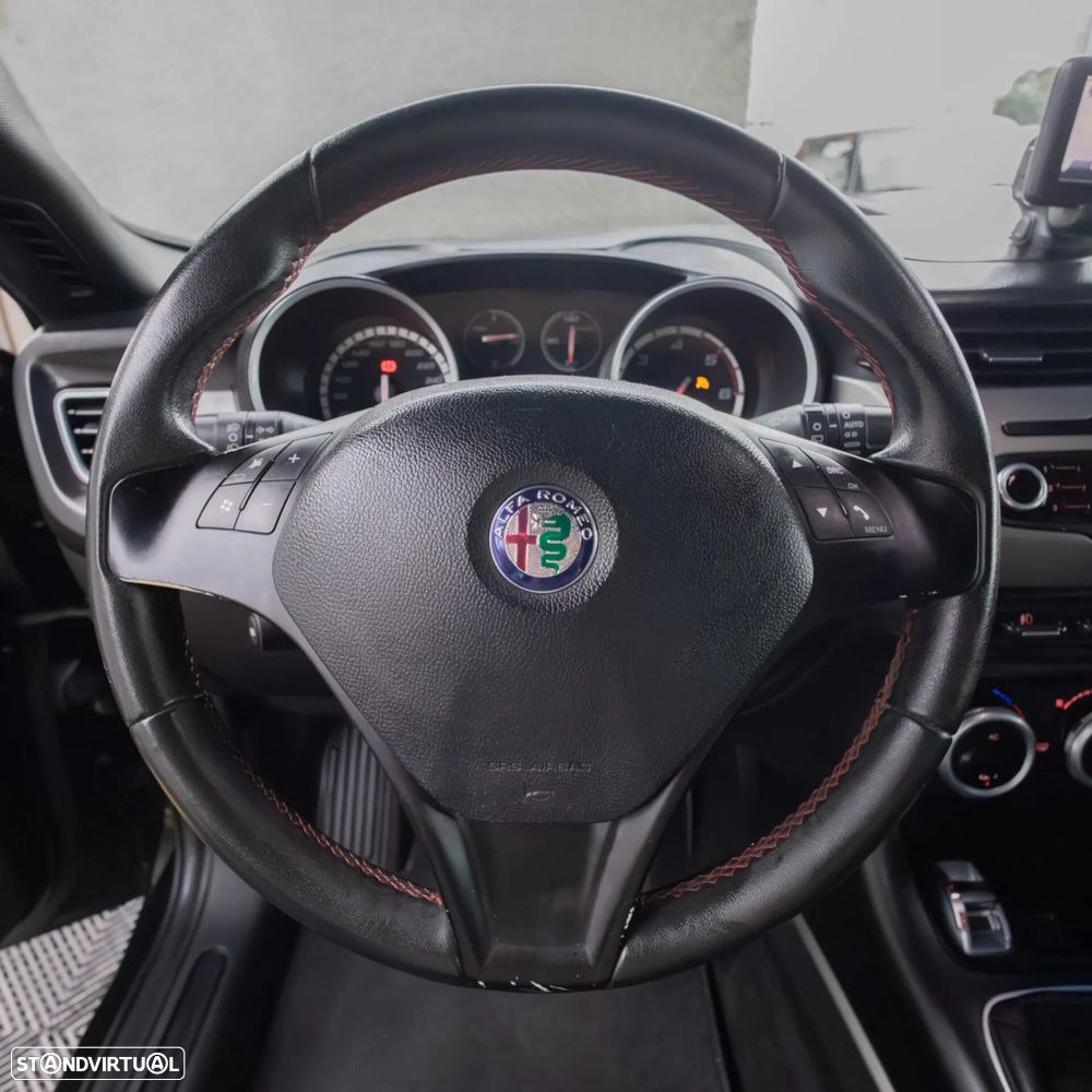 Alfa Romeo Giulietta 1.6 JTDm Veloce - 13