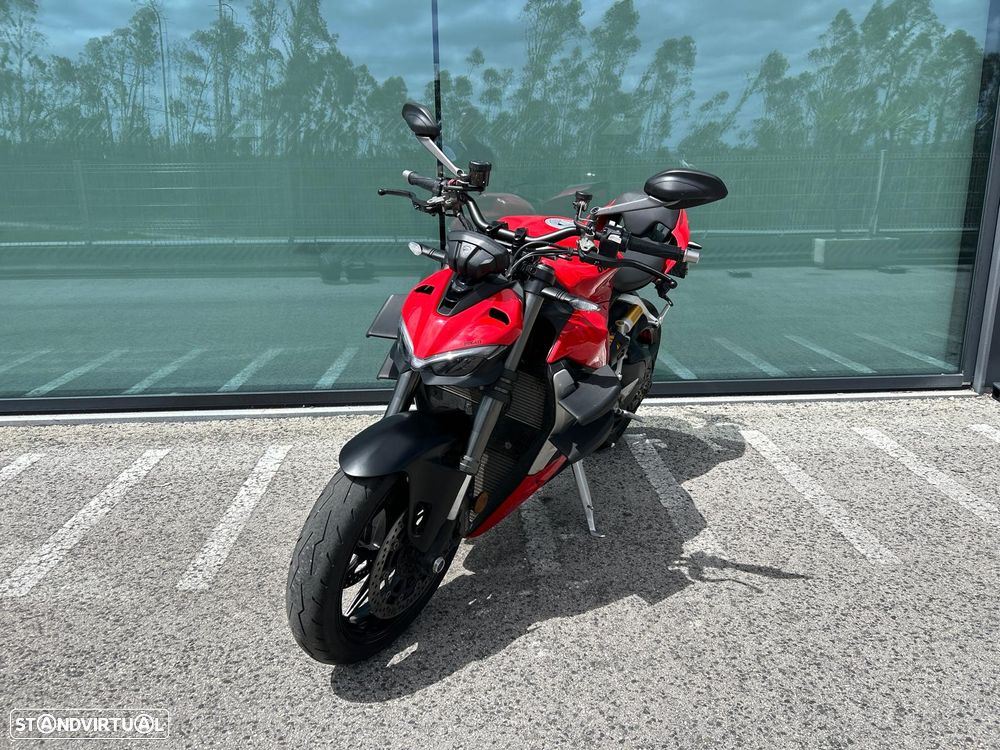 Ducati Streetfighter V2S - 4