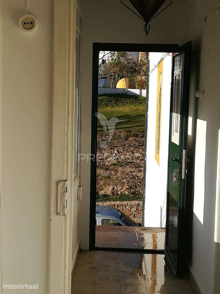 Moradia com quintal e garagem - Grande imagem: 2/30