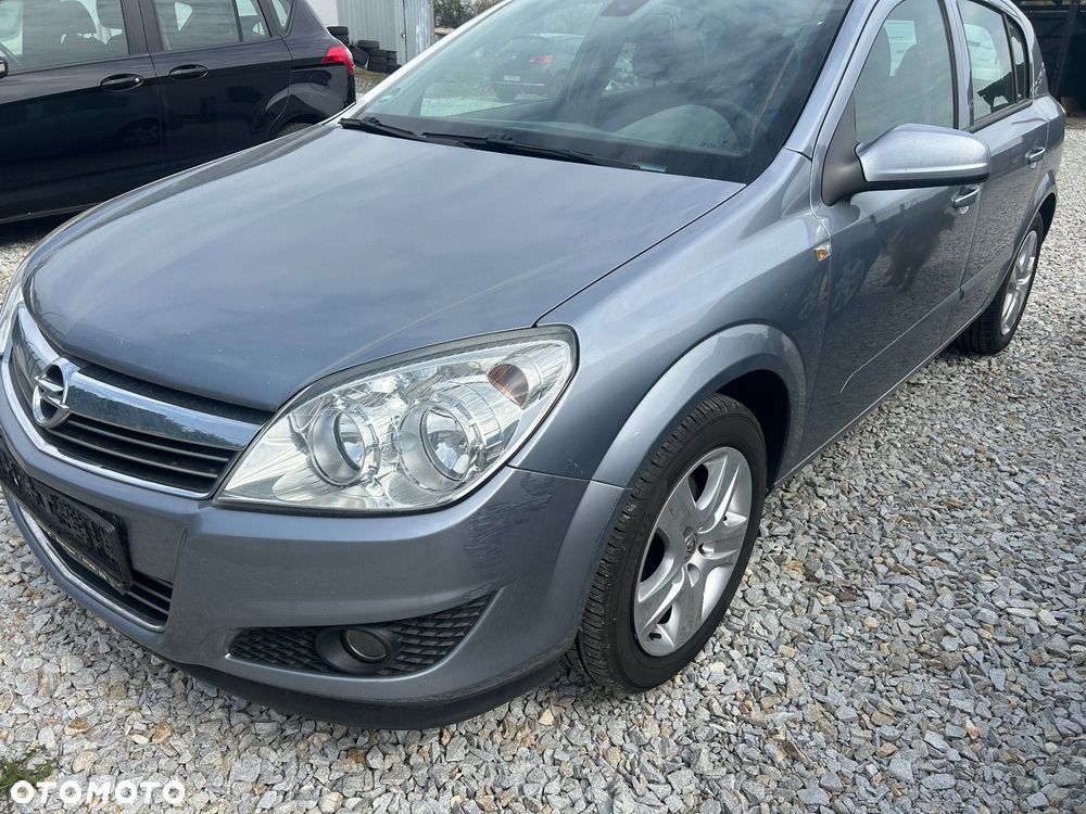 Opel Astra 1.6 Easytronic - 9
