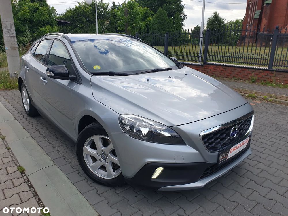 Volvo V40 Cross Country D2 Summum - 2