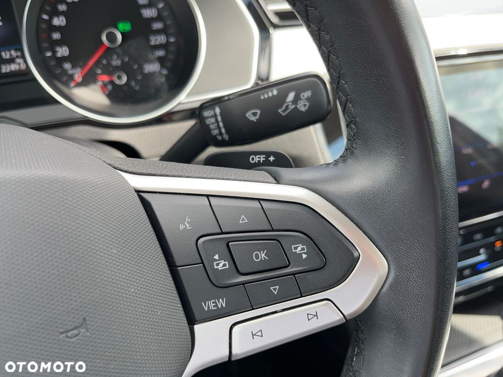 Volkswagen Passat - 26