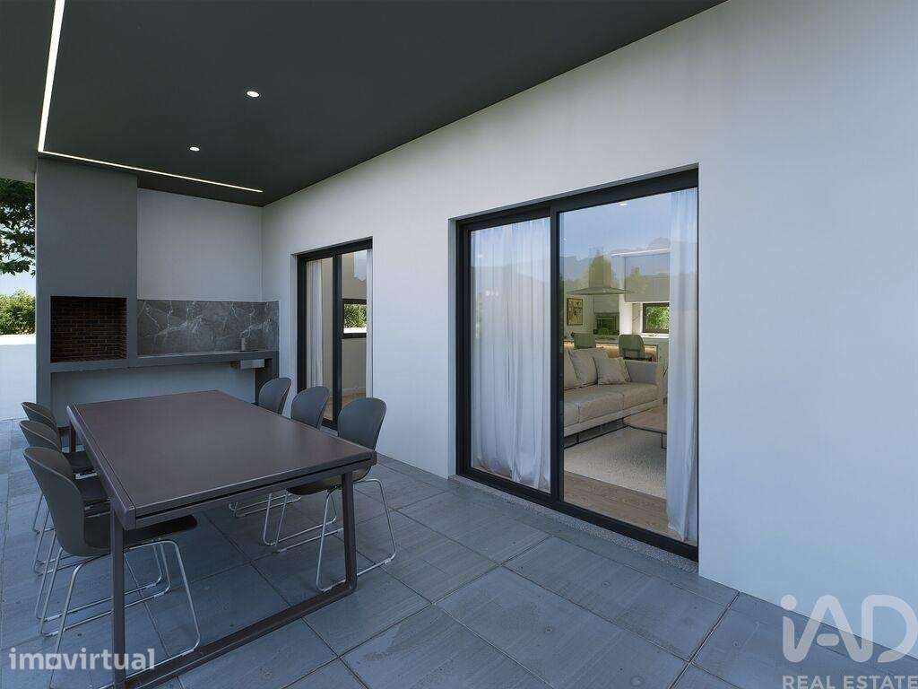 Moradia térrea T3 em Alvorninha de 140 m2 - Grande imagem: 5/11