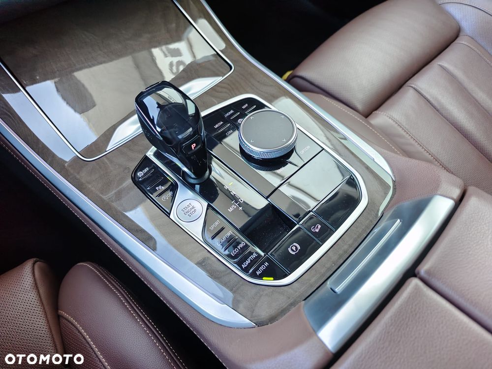 BMW X5 xDrive25d xLine - 13