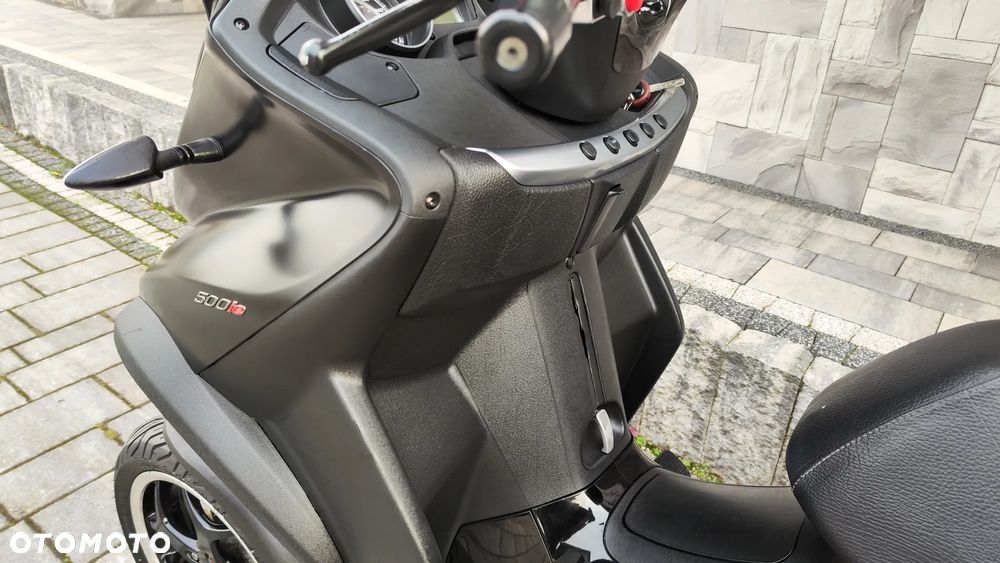 Piaggio MP-3 - 23