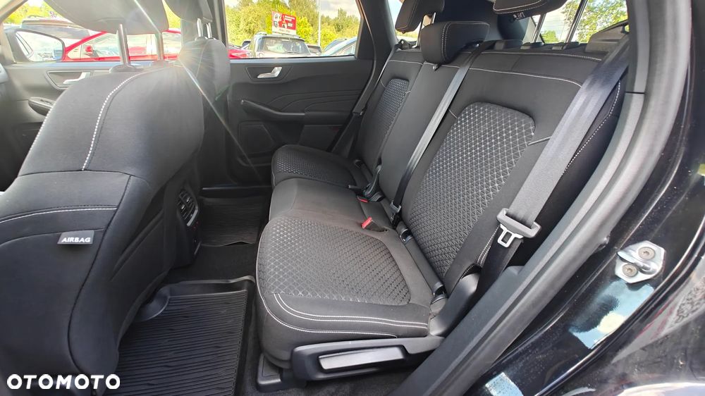 Ford Kuga 2.5 FHEV FWD Titanium eCVT - 12