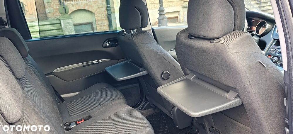 Peugeot 5008 1.6 Premium - 21