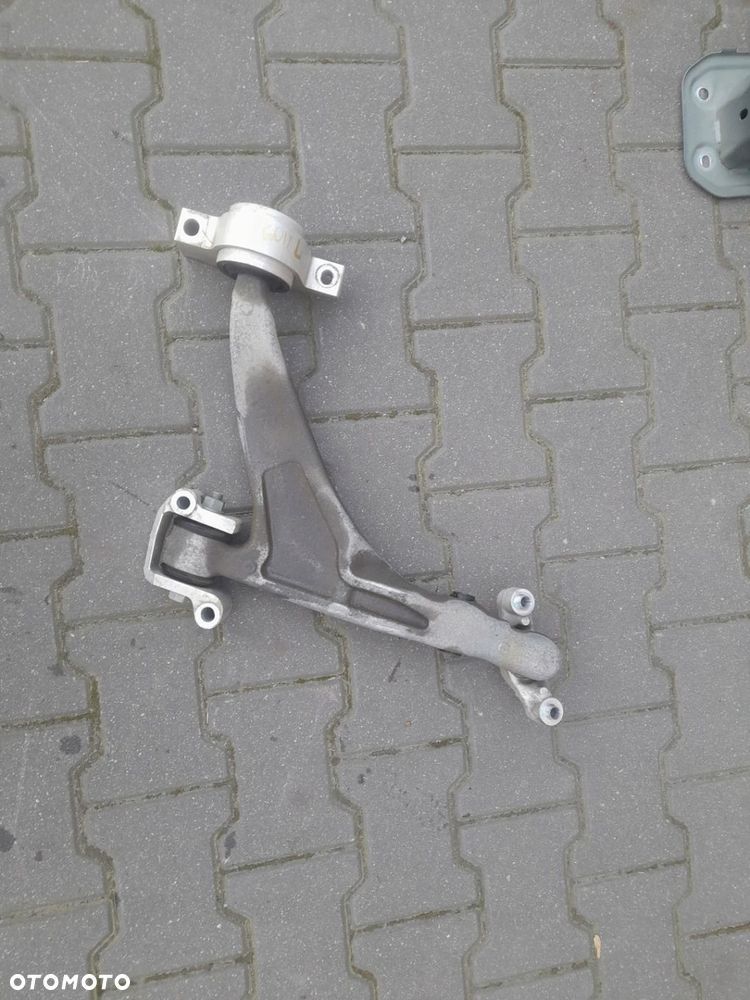 WAHACZ LEWY PRZÓD VOLVO XC60 II 18-24R W-WA - 1