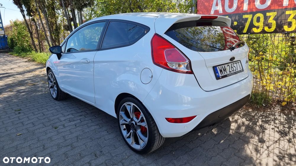 Ford Fiesta 1.5 TDCi Ambiente - 26