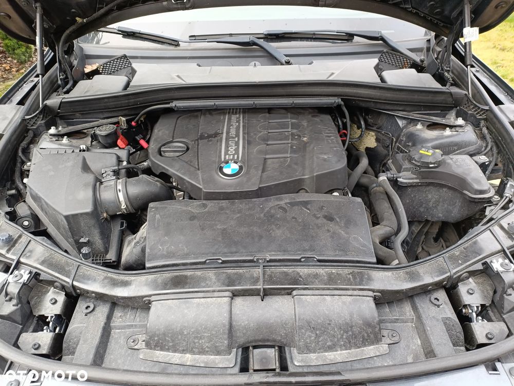 BMW X1 sDrive18d xLine - 22