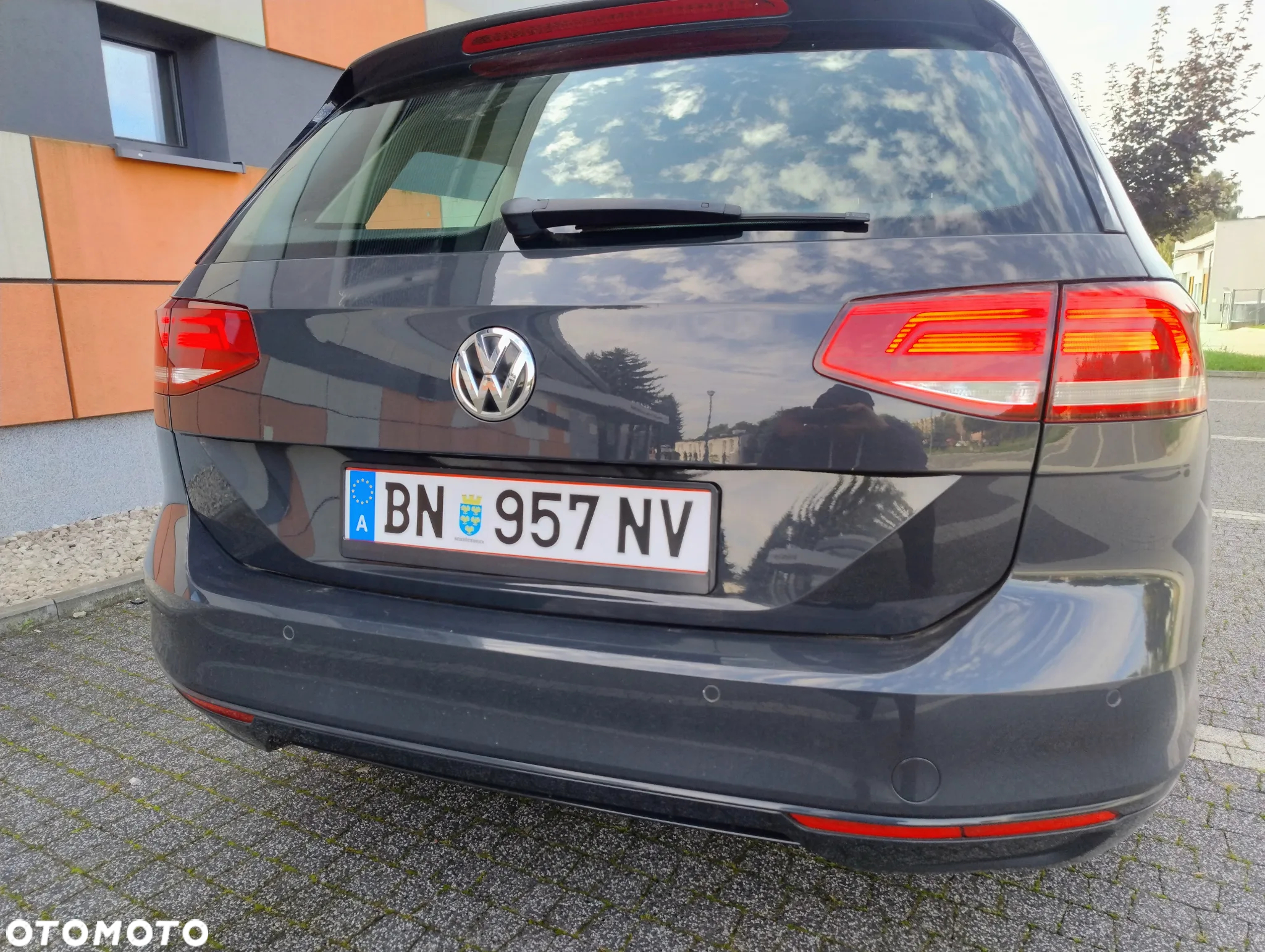 Volkswagen Passat Variant 2.0 TDI (BlueMotion Technology) Trendline - 33