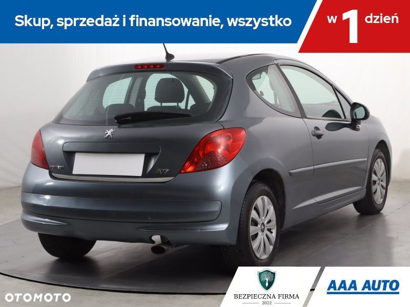 Peugeot 207 - 6