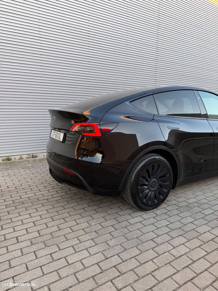 Tesla Model Y Long-Range RWD - 7