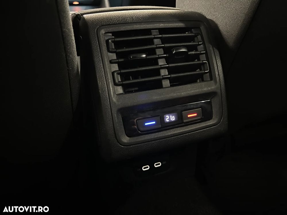 Volkswagen Golf 2.0 TDI DSG Highline - 23