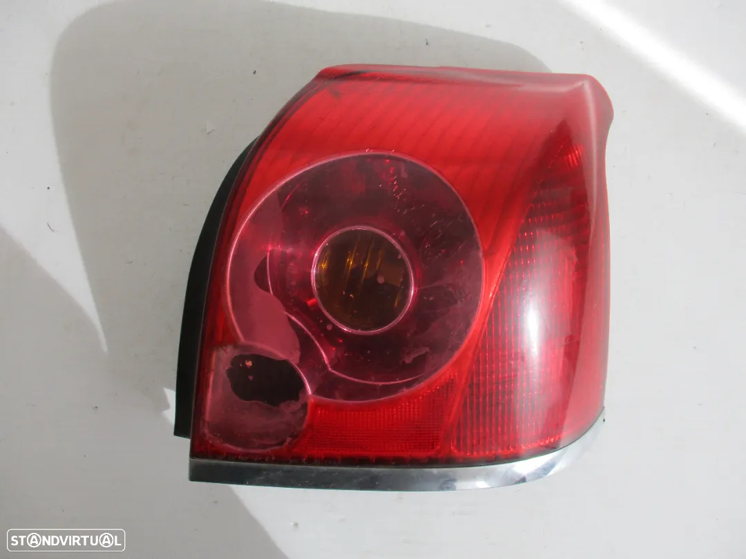 Farol Farolim Toyota Avensis Direito - 2