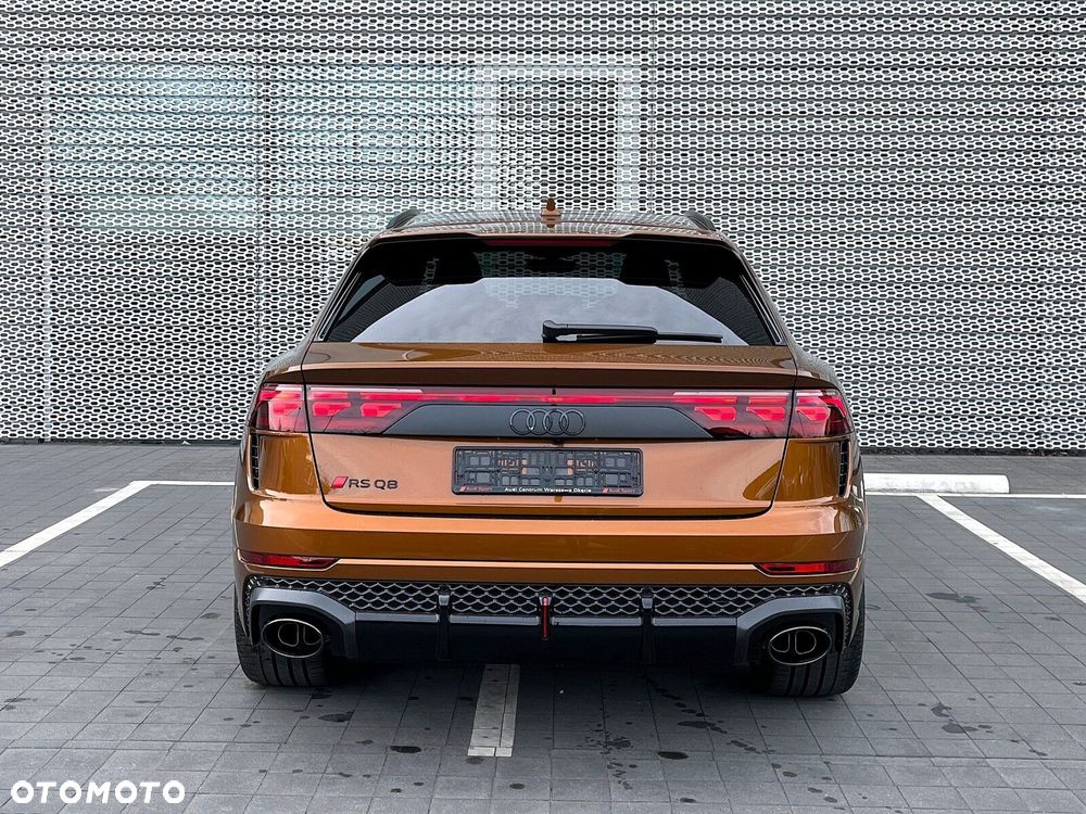 Audi RS Q8 - 10