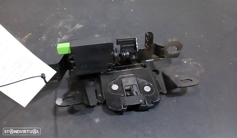 Fecho Da Mala Volvo C30 (533) - 1