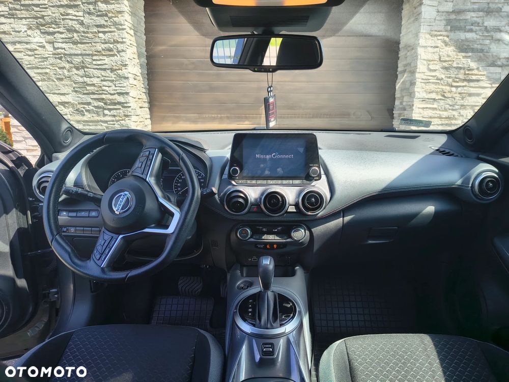 Nissan Juke 1.0 DIG-T N-Connecta DCT - 2